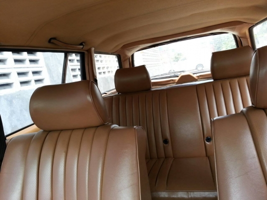BENZ 300TD โฉม W123 ขาย 340,000 BENZ 300TD โฉม W123 ขาย 340,000