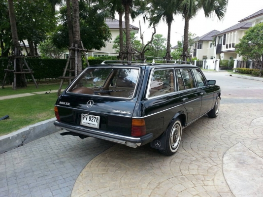 BENZ 300TD โฉม W123 ขาย 340,000 BENZ 300TD โฉม W123 ขาย 340,000