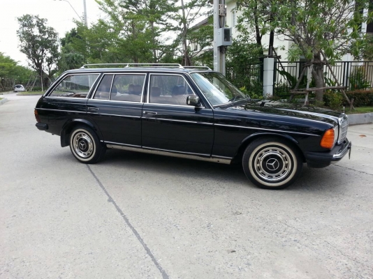 BENZ 300TD โฉม W123 ขาย 340,000 BENZ 300TD โฉม W123 ขาย 340,000