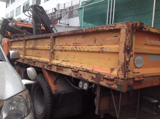 ขายรถ6ล้อติดเครนพับ 5ตัน ยาว5เมตร สภาพดีพร้อมใช้งาน