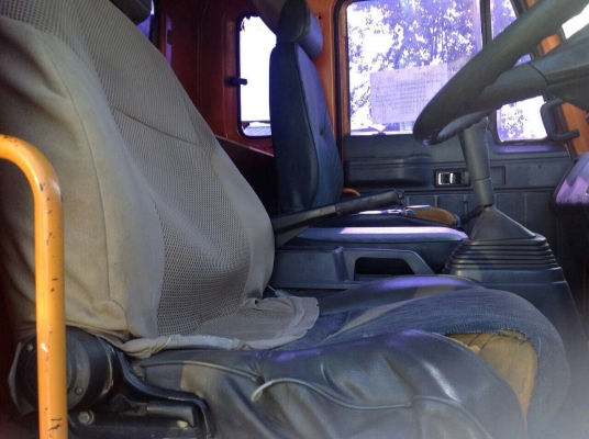 ขายรถ6ล้อติดเครนพับ 5ตัน ยาว5เมตร สภาพดีพร้อมใช้งาน