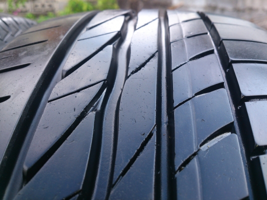 ขายยาง185/55R16 BRIDCESTONE TURANZA ยางสัปดาห์ที่36ปี12 ดอกยางนิ่มลึกดอกเต็มเท่ากัน 1 คู่