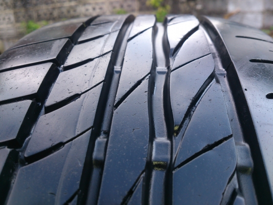 ขายยาง185/55R16 BRIDCESTONE TURANZA ยางสัปดาห์ที่36ปี12 ดอกยางนิ่มลึกดอกเต็มเท่ากัน 1 คู่