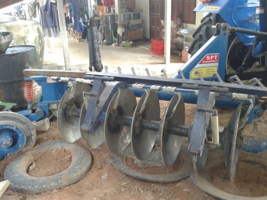 ขายรถไถฟร์อด TT55 NEWHOLLAND 4X4สภาพพร้อมใช้งาน เอกสารพร้อม สภาพกิ๊ก เครื่องดี ระบบทำงานปกติ