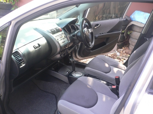 ขาย HONDA JAZZ 1.5 DSI ปี2005 เกียร์ออโต้ แก๊สหัวฉีด LPG ขาย HONDA JAZZ 1.5 DSI ปี2005 เกียร์ออโต้ แก๊สหัวฉีด LPG