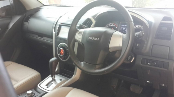 ขาย Isuzu Mu X Top navi 4×4 ขาวมุก วิ่ง6,xxx 1.17 ล้าน (ออกห้างมา1.4ล้าน) ขาย Isuzu Mu X Top navi 4×4 ขาวมุก วิ่ง6,xxx 1.17 ล้าน (ออกห้างมา1.4ล้าน)