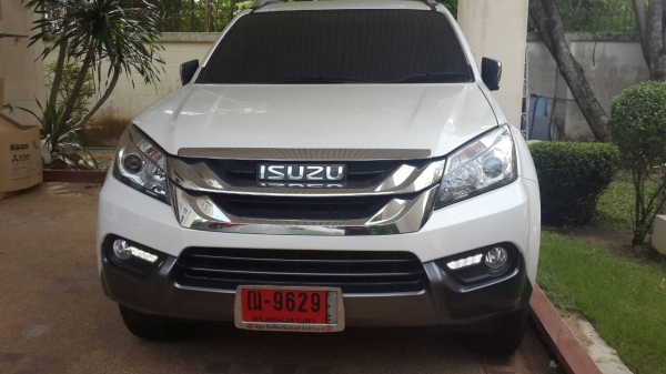 ขาย Isuzu Mu X Top navi 4&times;4 ขาวมุก วิ่ง6,xxx 1.17 ล้าน (ออกห้างมา1.4ล้าน)