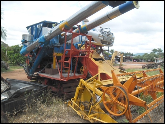 รถเกี่ยวข้าวเกษตรพัฒนา รถเกี่ยวข้าวเกษตรพัฒนา