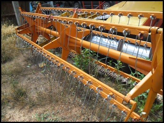 รถเกี่ยวข้าวเกษตรพัฒนา รถเกี่ยวข้าวเกษตรพัฒนา