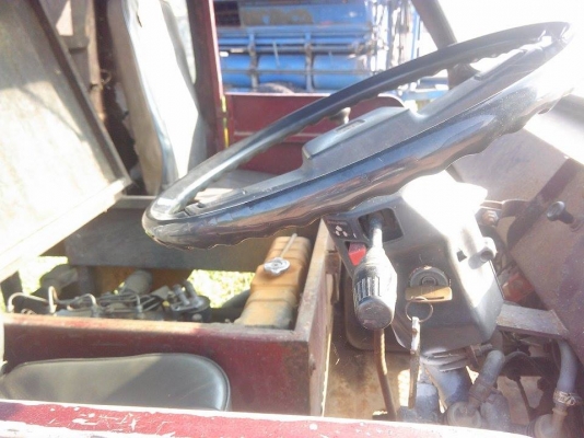 ขายรถนวดข้าว 5 ฟุตจัมโบ้ รถสี่ล้อกลางเครื่องโตโยต้า86แรง83000บาท ขายรถนวดข้าว 5 ฟุตจัมโบ้ รถสี่ล้อกลางเครื่องโตโยต้า86แรง83000บาท