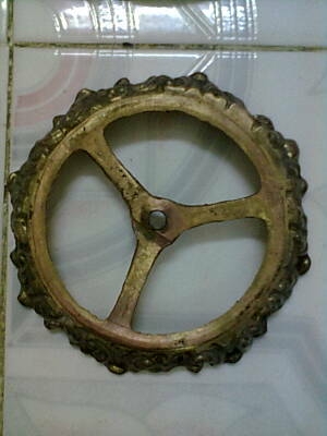 งานทองเหลือง เหลือ 1 ชิ้น งานทองเหลือง เหลือ 1 ชิ้น