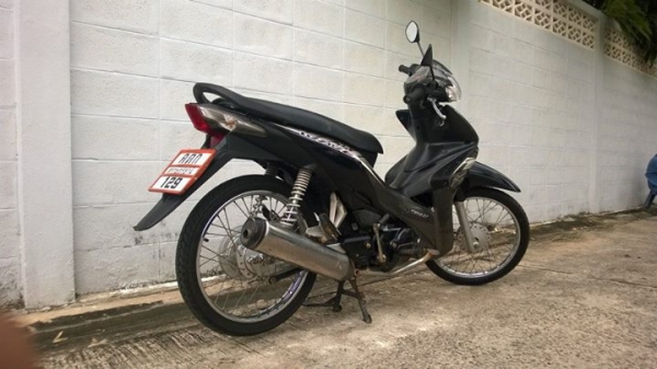 Wave110i Serviceของใหม่หมด ยาง ผ้าเบรค แบต เชคสภาพ ในราคาสุดคุ้ม