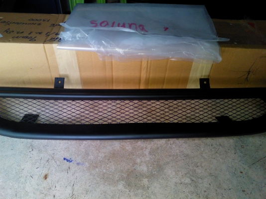 กระจังหน้าแต่งโซลูน่าปี97 (มุมส้ม)