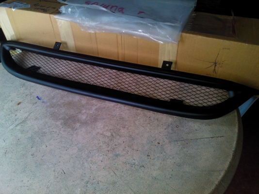 กระจังหน้าแต่งโซลูน่าปี97 (มุมส้ม)