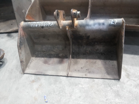 ขายบุ้งกี๋ตักหิน-ทราย สำหรับ PC20-PC30