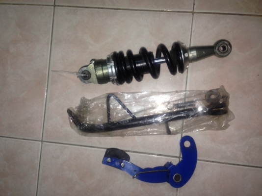 ขาย โช๊คขาตั้งดันโซ่ใส่ new ksr