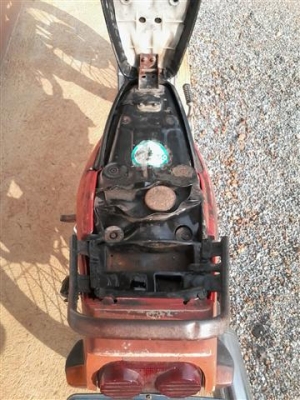 ขาย Yamaha Zr120 ทะเบียนพร้อมโอนภาษีขาดเกินเครื่องดีพอใช้เหมาะกับนักปั้นขาย 3500 บาท