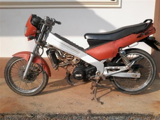 ขาย Yamaha Zr120 ทะเบียนพร้อมโอนภาษีขาดเกินเครื่องดีพอใช้เหมาะกับนักปั้นขาย 3500 บาท