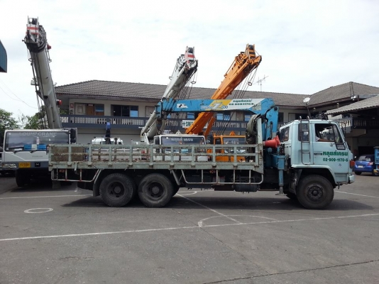 ขายรถบรรทุกสิบล้อ isuzu 195