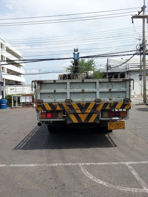 ขายรถบรรทุกสิบล้อ isuzu 195