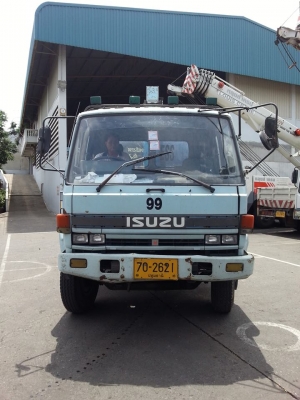 ขายรถบรรทุกสิบล้อ isuzu 195