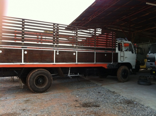 ขาย HINO 6 ล้อ กระบะไม้