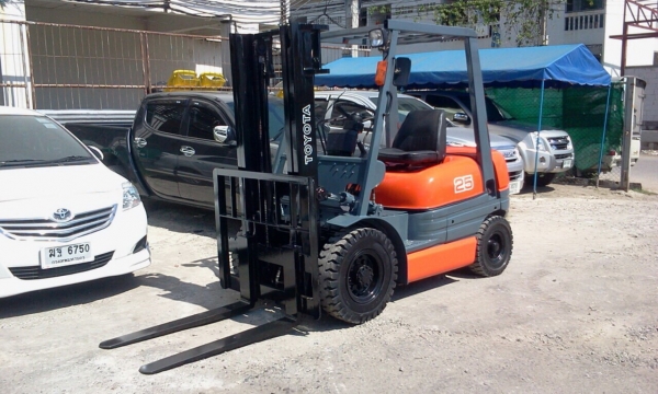 ขายรถยกโฟร์คลิฟท์ยี่ห้อ TOYOTA 6FD-25 ขายรถยกโฟร์คลิฟท์ยี่ห้อ TOYOTA 6FD-25