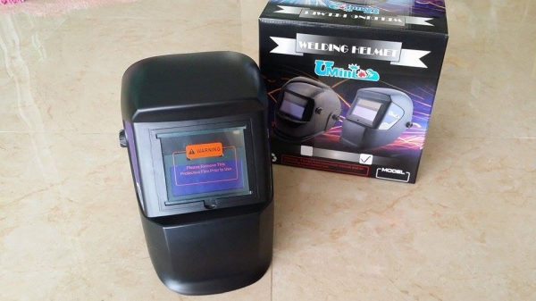 หน้ากากเชื่อมปรับแสงอัตโนมัติ  แถมฟรี !!!  แผ่นกันรอยด้านหน้าและด้านใน เหมาะสำหรับใช้ในงานเชื่อมต่างๆคะ