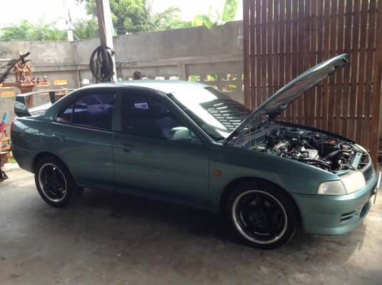 Lancer. 1.6  mt. Airbag