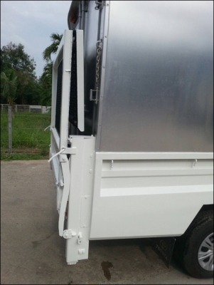 รับต่อกระบะเหล็ก พร้อมติดตั้งลิฟท์ขนถ่ายบิ๊กไบร์