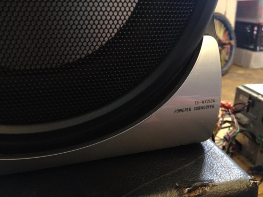 Subwoofer Pioneer TS-WX210A