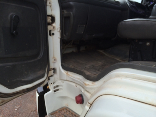 10ล้อดั้ม270ปี*47FXZ23NZF2 4-3000126 ยูโร2ใบไม้เขียว หัวเดิมบาง รถห้างแท้ เครื่องก็เดิมๆ รถสภาพดีใช้งานอยู่..เล่มพร้อม