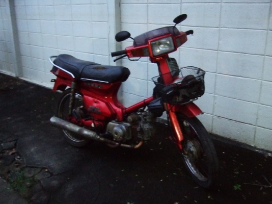 HONDA Custom สีแดง มีเล่มทะเบียน มีชุดโอนครบ HONDA Custom สีแดง มีเล่มทะเบียน มีชุดโอนครบ