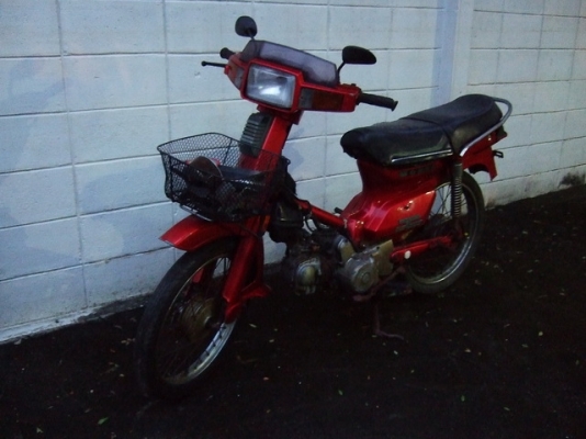 HONDA Custom สีแดง มีเล่มทะเบียน มีชุดโอนครบ HONDA Custom สีแดง มีเล่มทะเบียน มีชุดโอนครบ