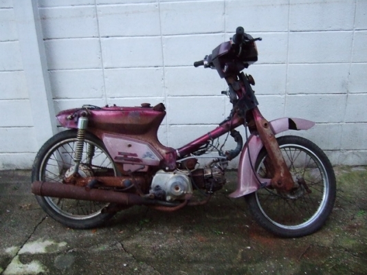 HONDA Custom รุ่นสตาร์ทมือ สีม่วง มีเล่มทะเบียน มีชุดโอน