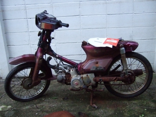 HONDA Custom รุ่นสตาร์ทมือ สีม่วง มีเล่มทะเบียน มีชุดโอน
