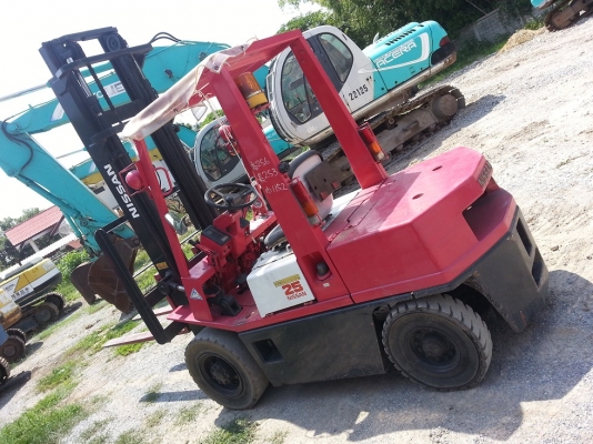 โฟคลิฟท์ Nissan 2.5ตัน เสา 4เมตร ดีเซล นำเข้าจากญี่ปุ่น สวย พร้อมใช้งาน ขายถูกมากกก 090-986-2521