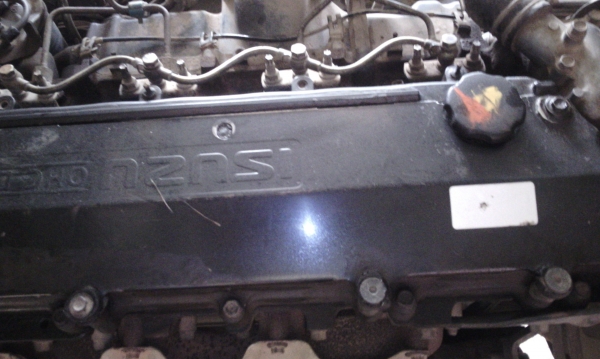 ขายรถหกล้อNPRเครื่อง120แรงยาว4เมตร30พวงมาลัยพาเว้อปี39เป็นรถห้างแท้