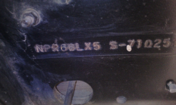 ขายรถหกล้อNPRเครื่อง120แรงยาว4เมตร30พวงมาลัยพาเว้อปี39เป็นรถห้างแท้