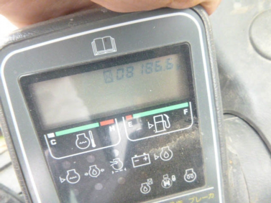 ขาย Komatsu PC 120-6E ใบแทรค 70เซน. สีเดิมๆ สวยสุดๆคันนี้ นำเข้าจากญี่ปุ่นแท้ 1000\% พร้อมใช้งาน ขายถูกๆ 090-986-2521