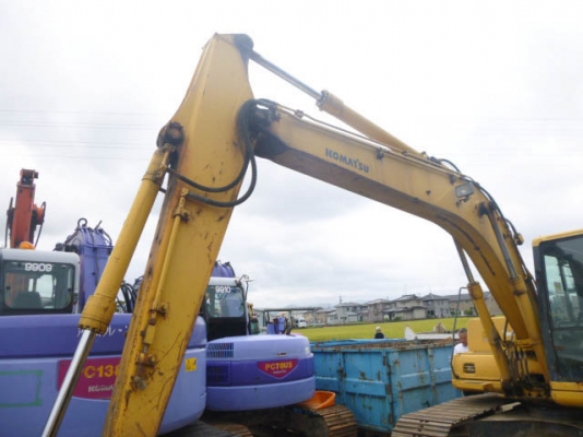 ขาย Komatsu PC 120-6E ใบแทรค 70เซน. สีเดิมๆ สวยสุดๆคันนี้ นำเข้าจากญี่ปุ่นแท้ 1000\% พร้อมใช้งาน ขายถูกๆ 090-986-2521