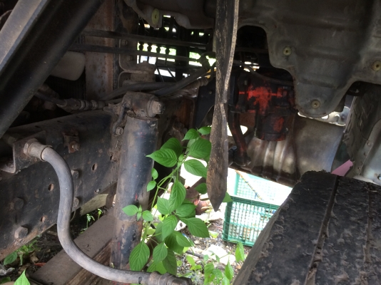 10ล้อหัวลาก2เพลาHINO 260แรง..ZM500 วางหัวนอกใหม่โปรเฟีย..2P  กำลังเดินระบบสายไฟ..เครื่องEK100 สวย...