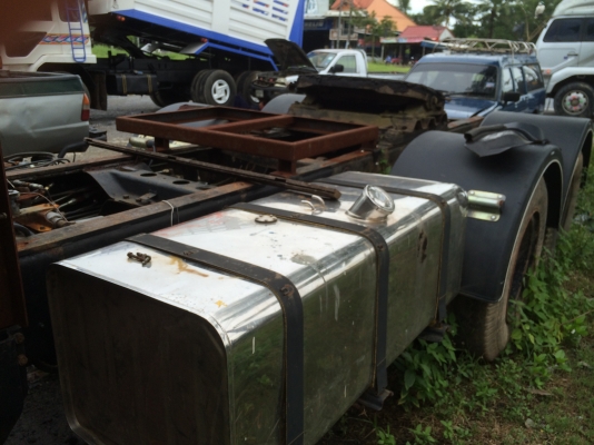 10ล้อหัวลาก2เพลาHINO 260แรง..ZM500 วางหัวนอกใหม่โปรเฟีย..2P  กำลังเดินระบบสายไฟ..เครื่องEK100 สวย...