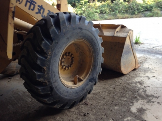 รถตักล้อยาง Komatsu WA100-1 #30605 สภาพดี รถญี่ปุ่น สนใจโทร. 080-6565422 (หนิง)