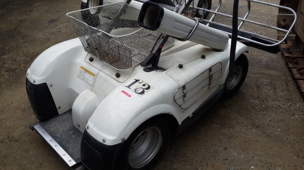 รถกอล์ฟ ยามาฮ่ารถนอกสวย 0819863811 รถกอล์ฟ ยามาฮ่ารถนอกสวย 0819863811