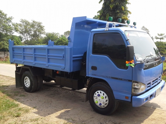 ขาย6ล้อดั้ม NPR 130 แรง ห้างแท้ ปี49  สภาพสวยสมบูรณ์ เดิมๆไม่เคยแกะ+พร้อมใช้งานสุดๆ