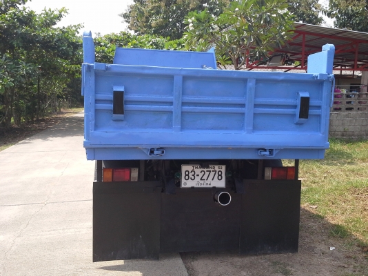 ขาย6ล้อดั้ม NPR 130 แรง ห้างแท้ ปี49  สภาพสวยสมบูรณ์ เดิมๆไม่เคยแกะ+พร้อมใช้งานสุดๆ