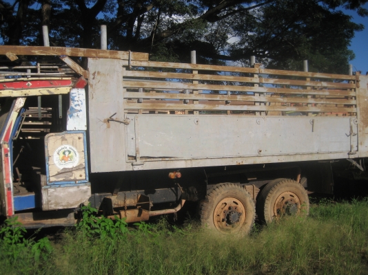 ( ฝูง) หัวยาว 2 เพลา  เกียร์ กลาง ทุกคัน   ราคา  คุยกับเจ้าของ