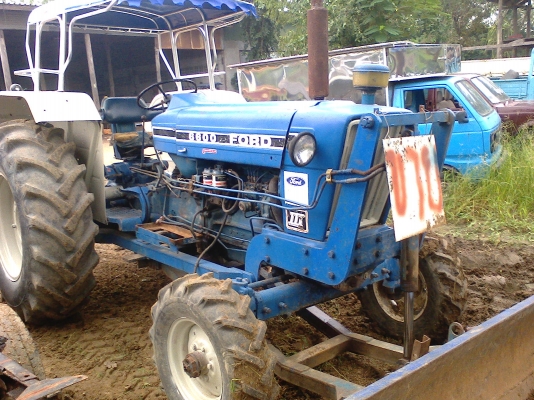 ขายรถไถFORD รุ่น6600T3สวยพร้อมใช้0871684611