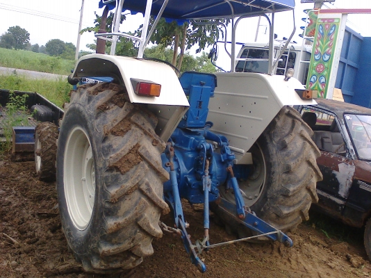 ขายรถไถFORD รุ่น6600T3สวยพร้อมใช้0871684611